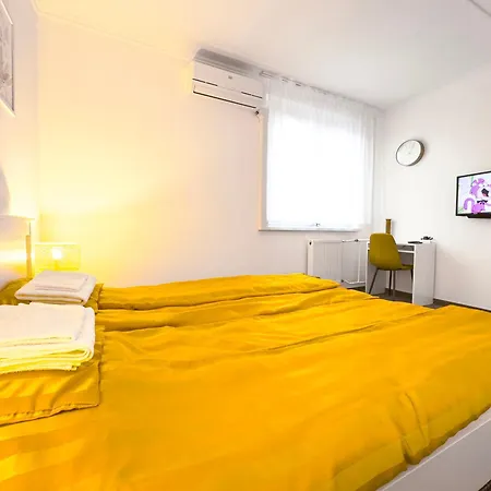 Panoramic 2br Home-free Parking-ac-top Floor Lägenhet *